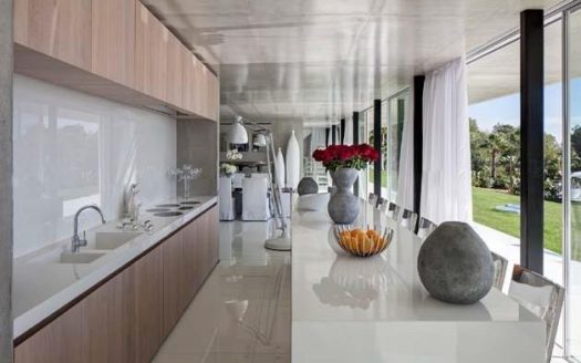 Villa Titanium