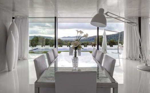 Villa Titanium